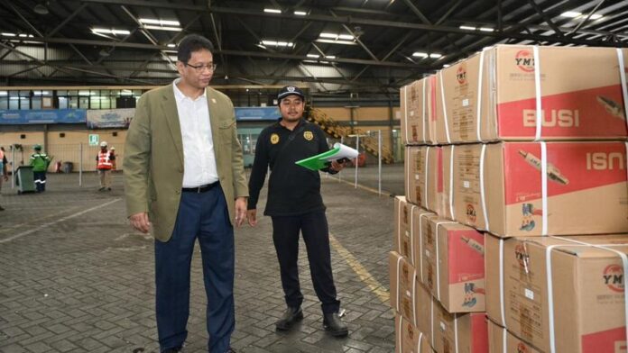 menteri-keuangan-ri-purbaya-yudhi-sadewa-melakukan-kunjungan-kerja-ke-kantor-pengawasan-dan-pelayanan-bea-cukai-tipe-madya-pab-1762845828018_169